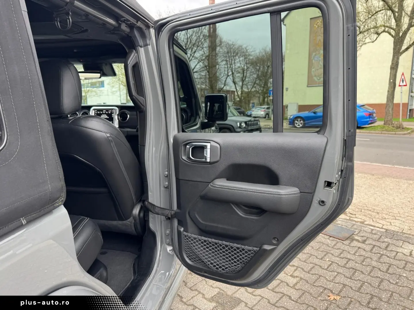JEEP Wrangler Unlimited Sahara 4xe   elektr. Softtop