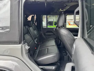 JEEP Wrangler Unlimited Sahara 4xe   elektr. Softtop