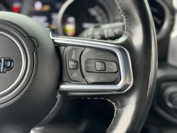 JEEP Wrangler Unlimited Sahara 4xe   elektr. Softtop