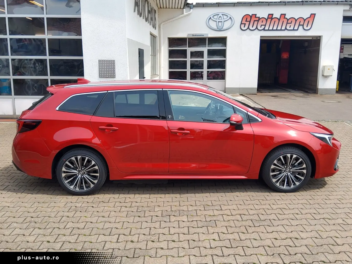 TOYOTA Corolla TS 2 0 Hybrid  Teamplayer  TEC-Paket