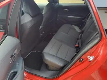 TOYOTA Corolla TS 2 0 Hybrid  Teamplayer  TEC-Paket