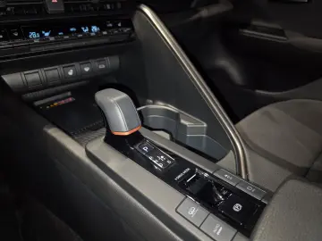 TOYOTA C-HR Plug-In Hybrid FWD Team Deutschland