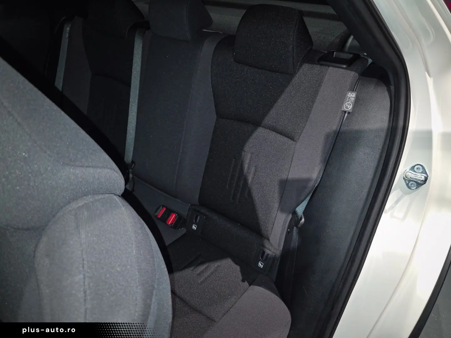 TOYOTA C-HR Plug-In Hybrid FWD Team Deutschland