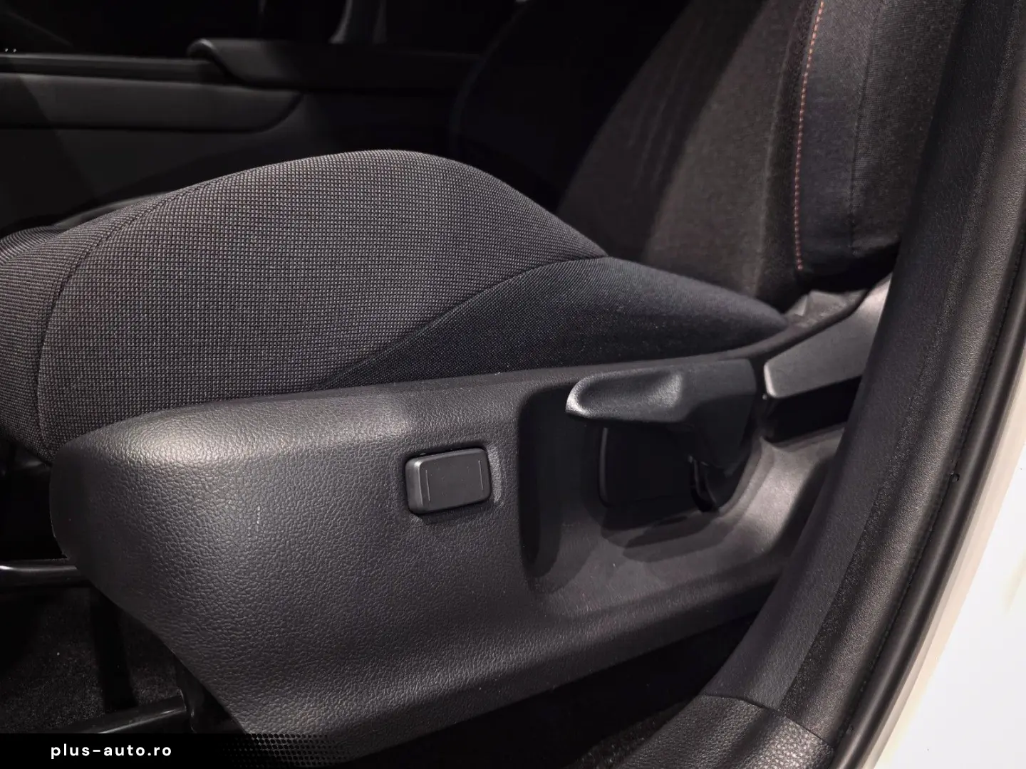 TOYOTA C-HR Plug-In Hybrid FWD Team Deutschland