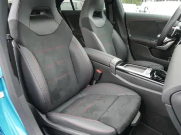 MERCEDES-BENZ CLA 250 e Coupé AMG DISTR PANO KEYL MEMORY KAM