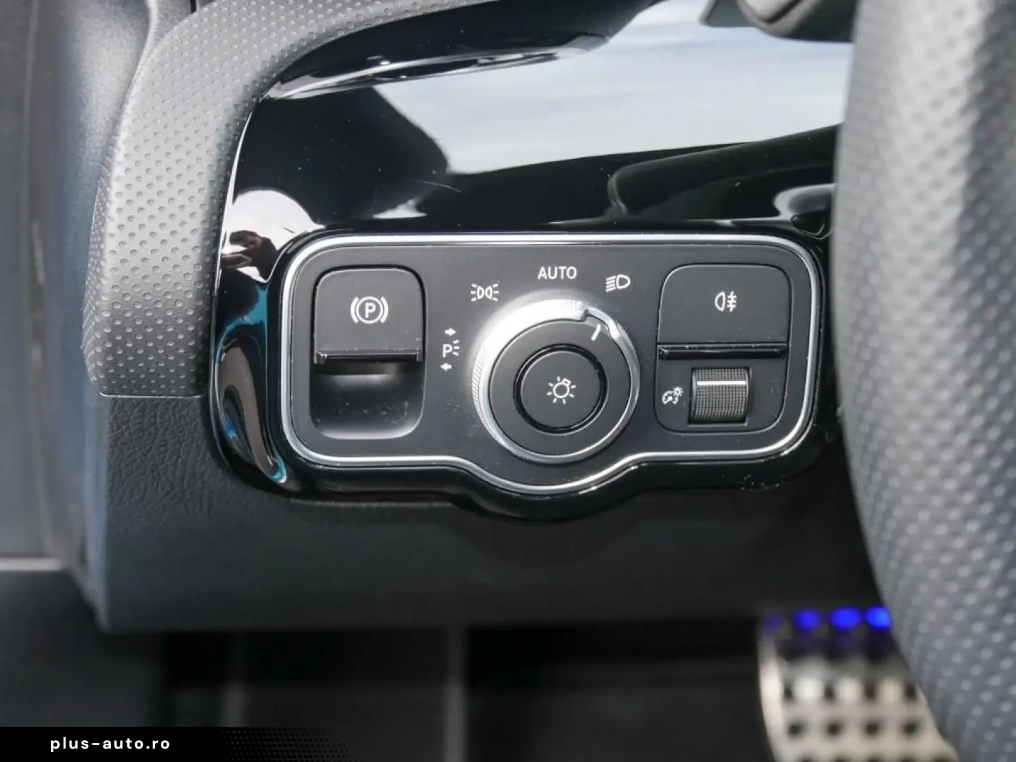 MERCEDES-BENZ CLA 250 e Coupé AMG DISTR PANO KEYL MEMORY KAM