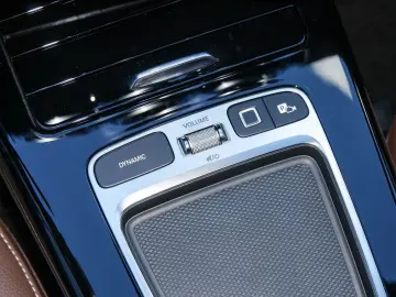 MERCEDES-BENZ CLA 250 e Coupé AMG NIGHT DISTR KAM LE&hellip;