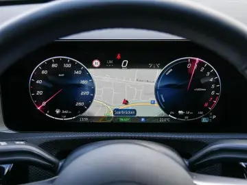 MERCEDES-BENZ CLA 250 e Coupé AMG NIGHT DISTR KAM LE&hellip;