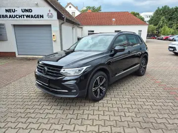 VW TIGUAN LIFE 2.0 TDI 4Motion DSG Standheizung
