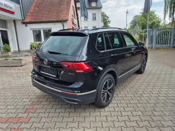 VW TIGUAN LIFE 2.0 TDI 4Motion DSG Standheizung