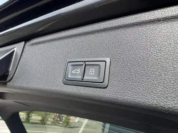 Audi A4 Quattro 2.0 TDI 190 CP - LED - Carplay - Incalzire