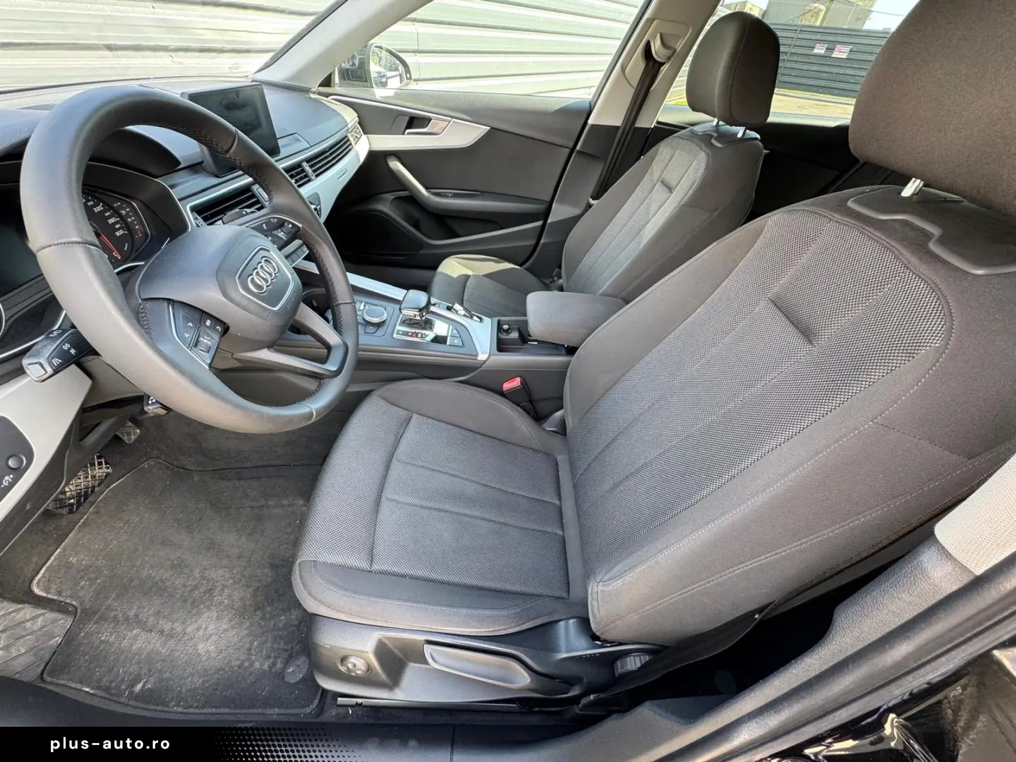 Audi A4 Quattro 2.0 TDI 190 CP - LED - Carplay - Incalzire