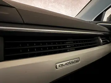 Audi A4 Quattro 2.0 TDI 190 CP - LED - Carplay - Incalzire