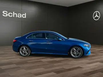 MERCEDES-BENZ A 220 4MATIC Limousine AMG Line Navi P…