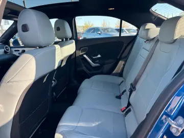 MERCEDES-BENZ A 220 4MATIC Limousine AMG Line Navi P…