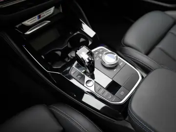 BMW X4 M40i APPLE PANO WIFI HK SHZ LHZ TOTW LED R21