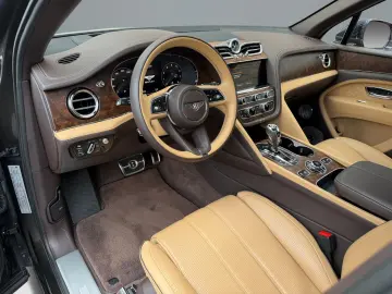 BENTLEY Bentayga V8 EWB Azure FIRST EDITION