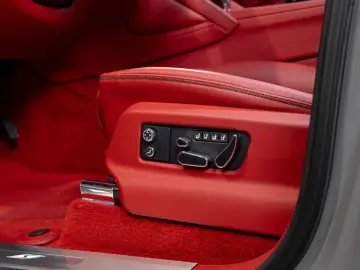 BENTLEY Bentayga S  HUD MASS NIGHT PANO 360