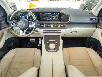 Mercedes-Benz GLS 400 D 4MATIC