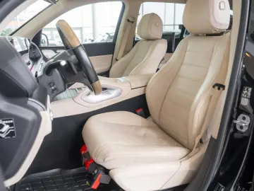 Mercedes-Benz GLS 400 D 4MATIC