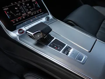 AUDI RS 7 Sportback 280 km h Standhzg HuD Allradlenku