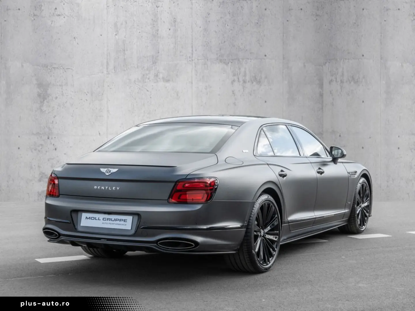 BENTLEY Flying Spur Speed Rear Entertainment  Dark Chrom