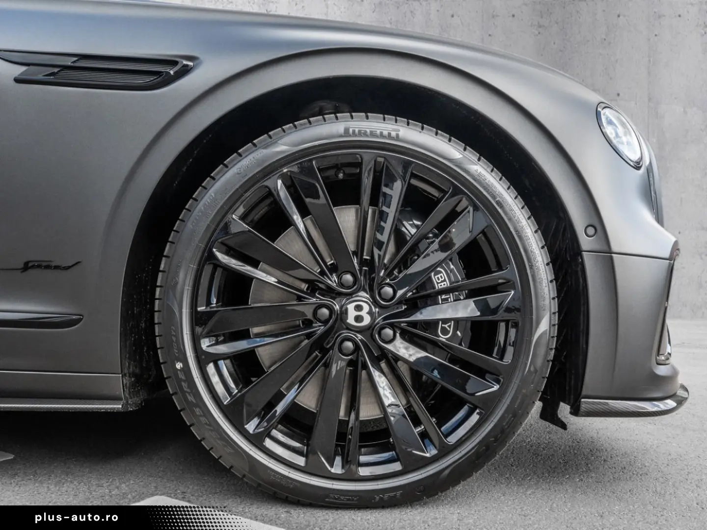 BENTLEY Flying Spur Speed Rear Entertainment  Dark Chrom