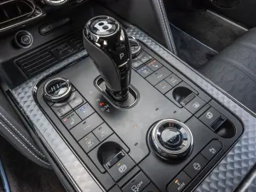 BENTLEY Flying Spur Speed Rear Entertainment  Dark Chrom