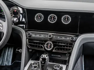 BENTLEY Flying Spur Speed Rear Entertainment  Dark Chrom