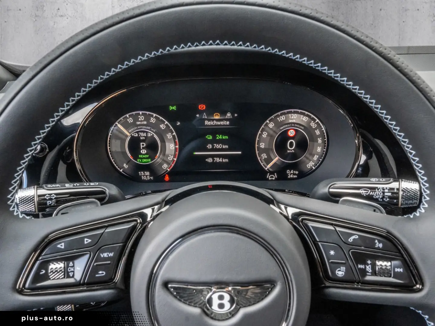 BENTLEY Flying Spur Speed Rear Entertainment  Dark Chrom