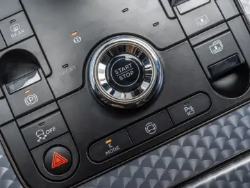 BENTLEY Flying Spur Speed Rear Entertainment  Dark Chrom