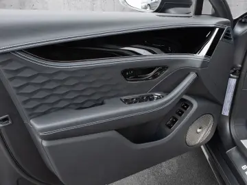 BENTLEY Flying Spur Speed Rear Entertainment  Dark Chrom