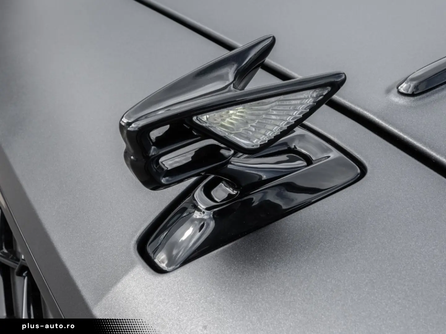 BENTLEY Flying Spur Speed Rear Entertainment  Dark Chrom