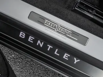 BENTLEY Flying Spur Speed Rear Entertainment  Dark Chrom