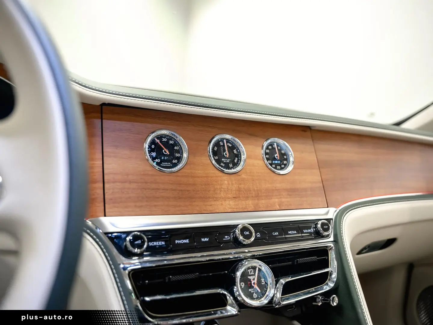 BENTLEY Flying Spur 2.9 V6 Hybrid Azure ROTATING NAIM FL