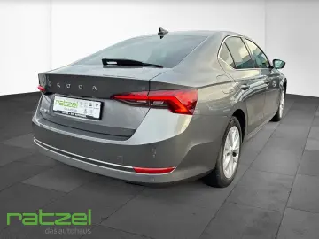 SKODA Octavia 2.0 TDI DPF Style Kamera Navi ACC LED La