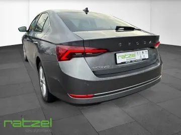 SKODA Octavia 2.0 TDI DPF Style Kamera Navi ACC LED La