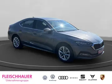 SKODA Octavia 2.0 TDI Style Navi Kamera LED Smart-Link