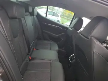 SKODA Octavia 2.0 TDI Style Lim. DSG Kamera LED ACC