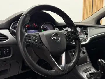 Opel Astra K