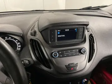 Ford Transit Courier