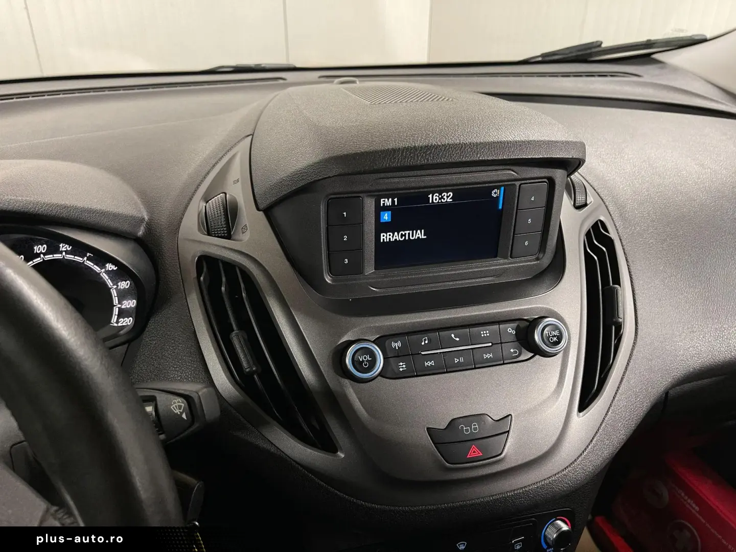 Ford Transit Courier