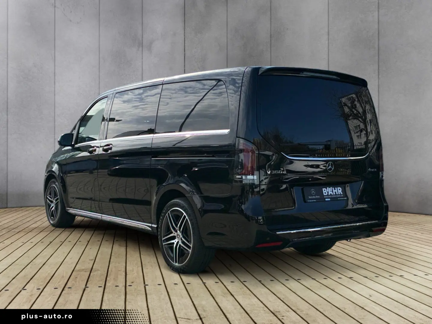 MERCEDES-BENZ V 300 d 4M Lang AMG MBUX LED Distronic 360  19