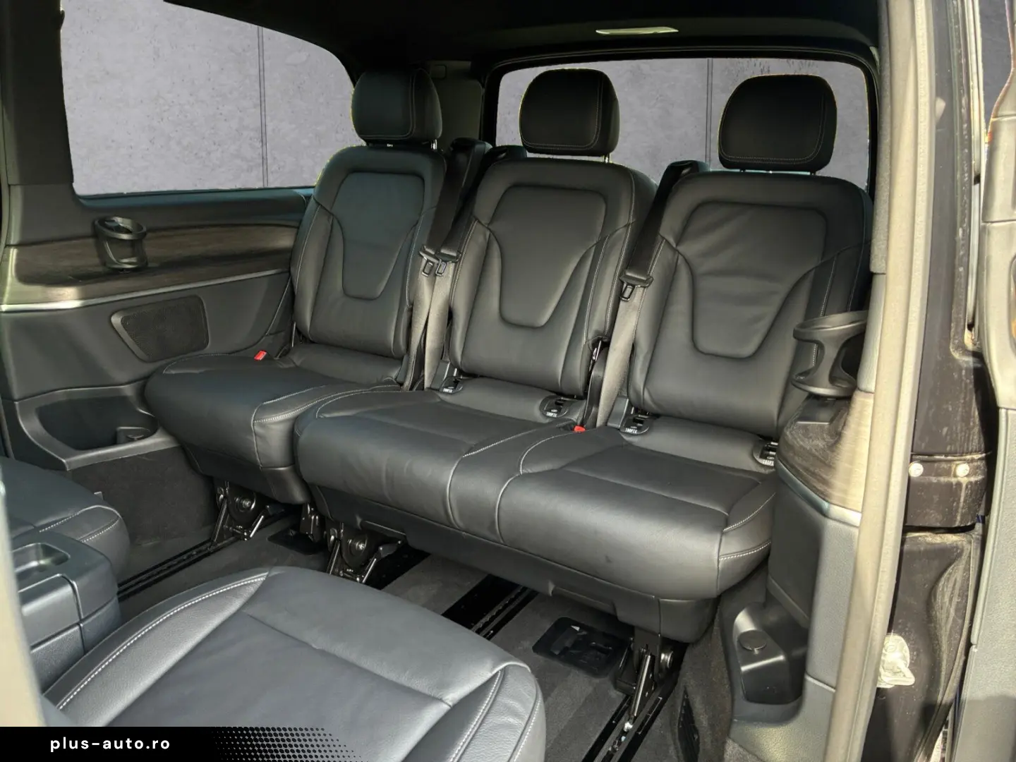 MERCEDES-BENZ V 300 d 4M Lang AMG MBUX LED Distronic 360  19