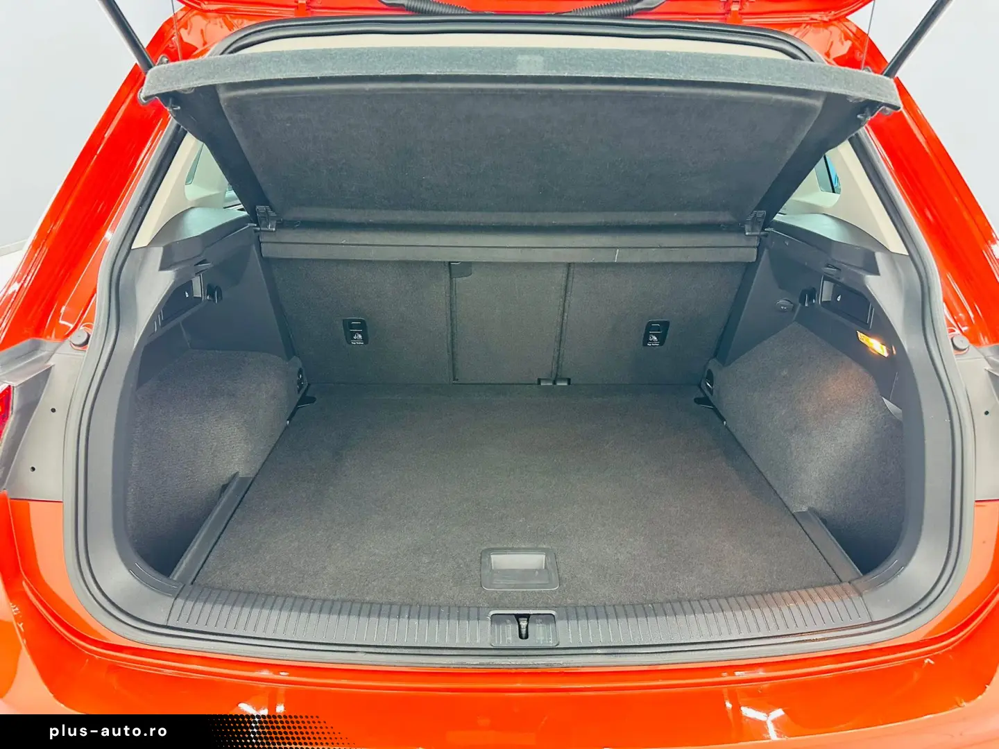 VOLKSWAGEN TIGUAN 2017 2.0D E6 4X4 Garantie 12 Luni Rate Ava