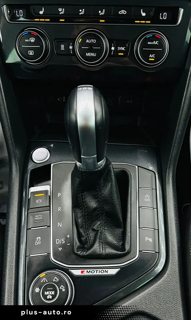 VOLKSWAGEN TIGUAN 2017 2.0D E6 4X4 Garantie 12 Luni Rate Ava