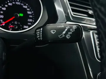 VOLKSWAGEN TIGUAN 2017 2.0D E6 4X4 Garantie 12 Luni Rate Ava