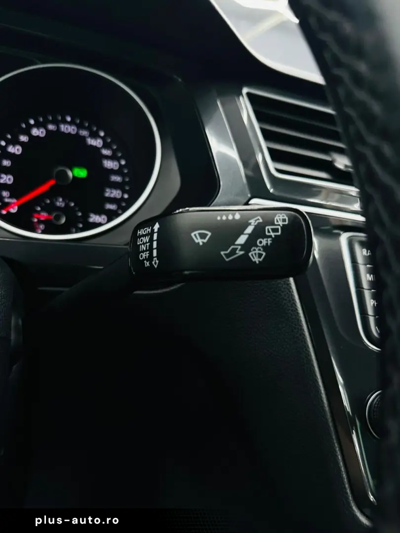 VOLKSWAGEN TIGUAN 2017 2.0D E6 4X4 Garantie 12 Luni Rate Ava