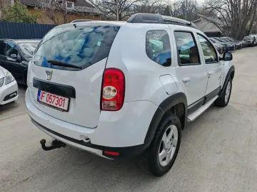 Dacia Duster 1.6i    Vindem in Rate Avans Zero cu Buletinul