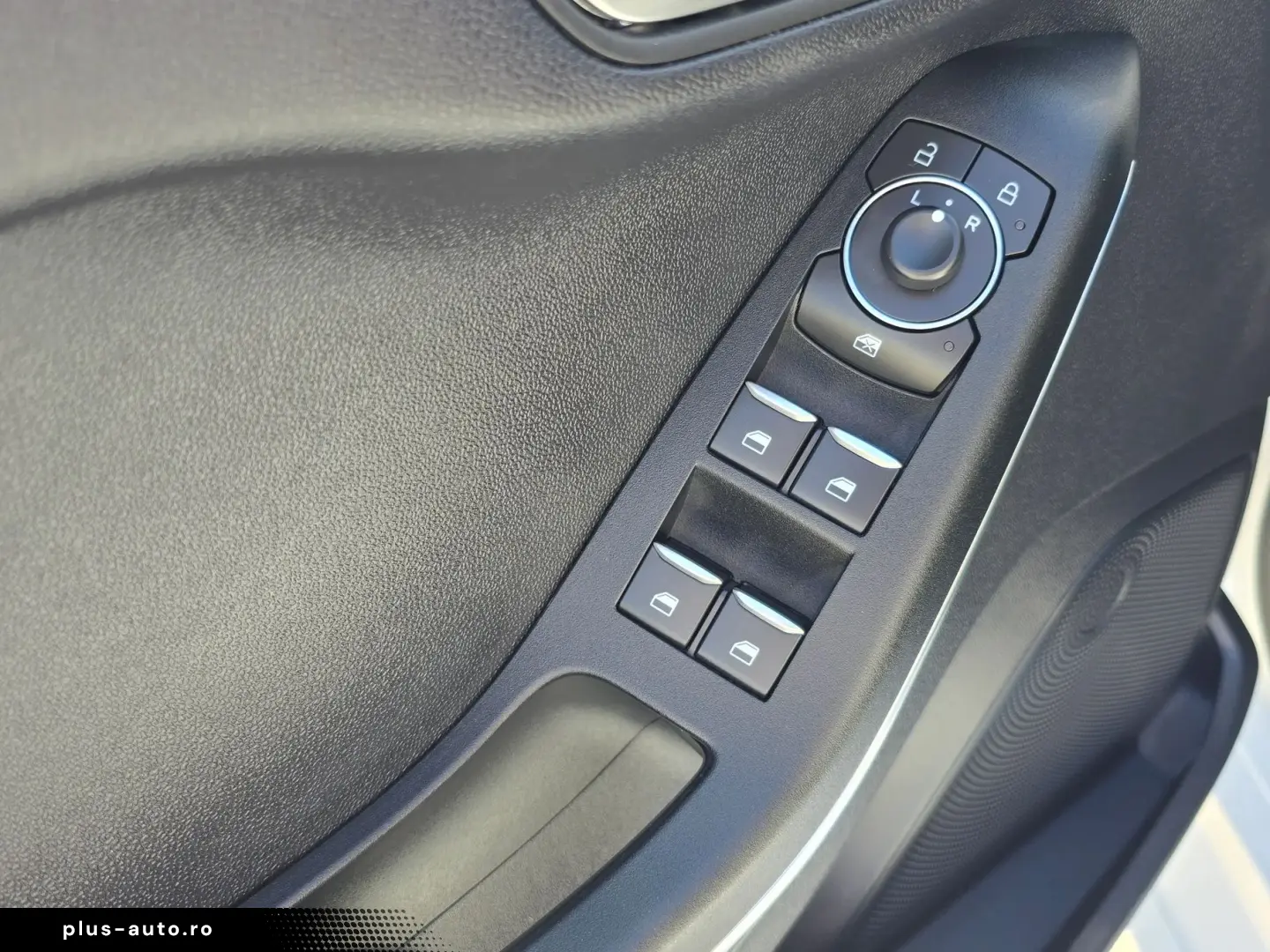 FORD FIESTA 1.0 EcoBoost MHEV ST-Line 125 CP